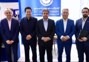 استاندار اردبیل از نمایشگاه بین المللی کیش بازدید کرد