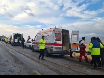 آخرین وضعیت حادثه واژگونی مرگبار اتوبوس در گردنه ایلان‌دره؛ ۴ فوتی‌ و ۱۷ مصدوم