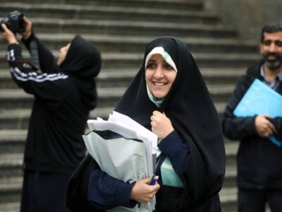 بهروزآذر: صدور گواهینامه موتورسیکلت برای بانوان منع قانونی ندارد