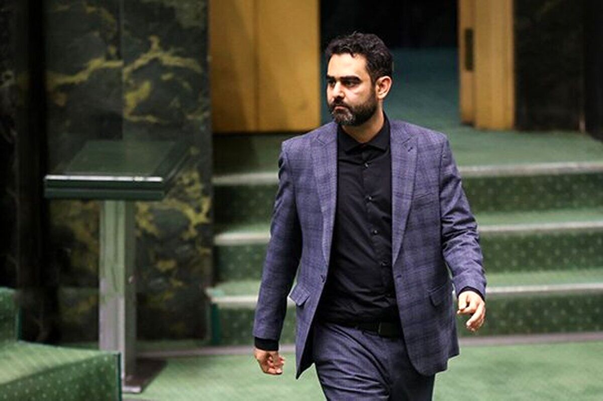 مردم از مسئولین کشور آگاه تر عمل کردند